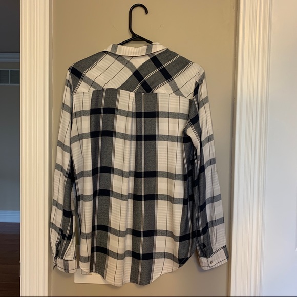 PLAID BUTTON UP SHIRT - Picture 6 of 8